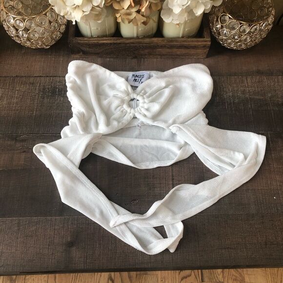 Princess Polly Loriella Ring Detail Crop Top White - Picture 4 of 6